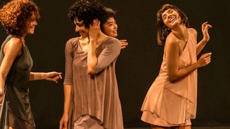 “Estou Sem Silêncio” da Quasar Cia de Dança no Teatro Goiânia