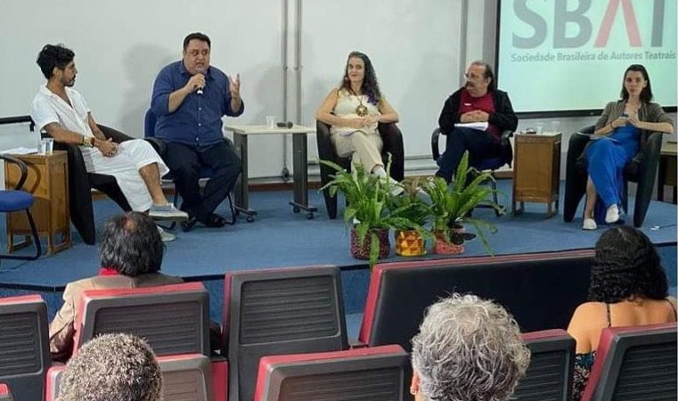 Teatralmente na organização do 1º Congresso da SBAT – Sociedade Brasileira de Autores Teatrais